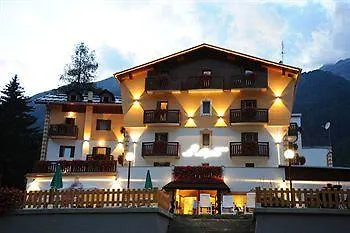 Alpino Family Wellness 3* Peio